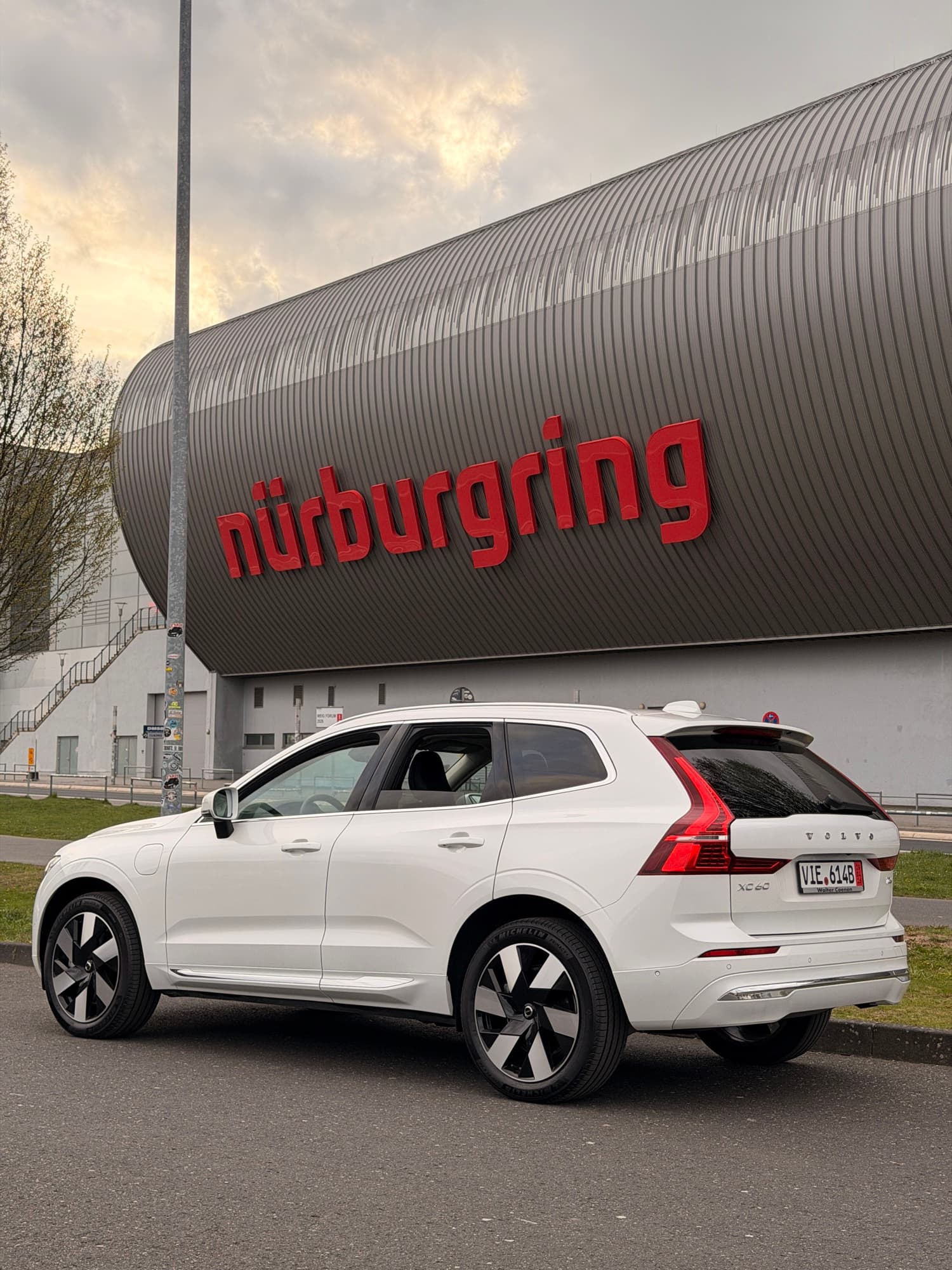 Volvo XC60 T6 Recharge — Entregado al cliente